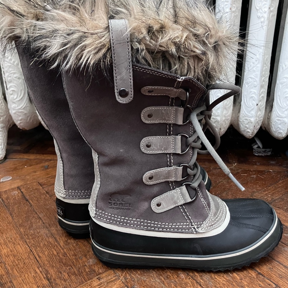 Sorel Faux Fur Trimmed Lace Up Winter Boots - Picture 3 of 7